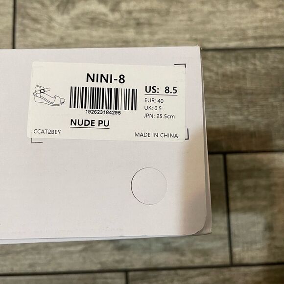 NWT Dream Pairs Wedge Sandal - Picture 11 of 13